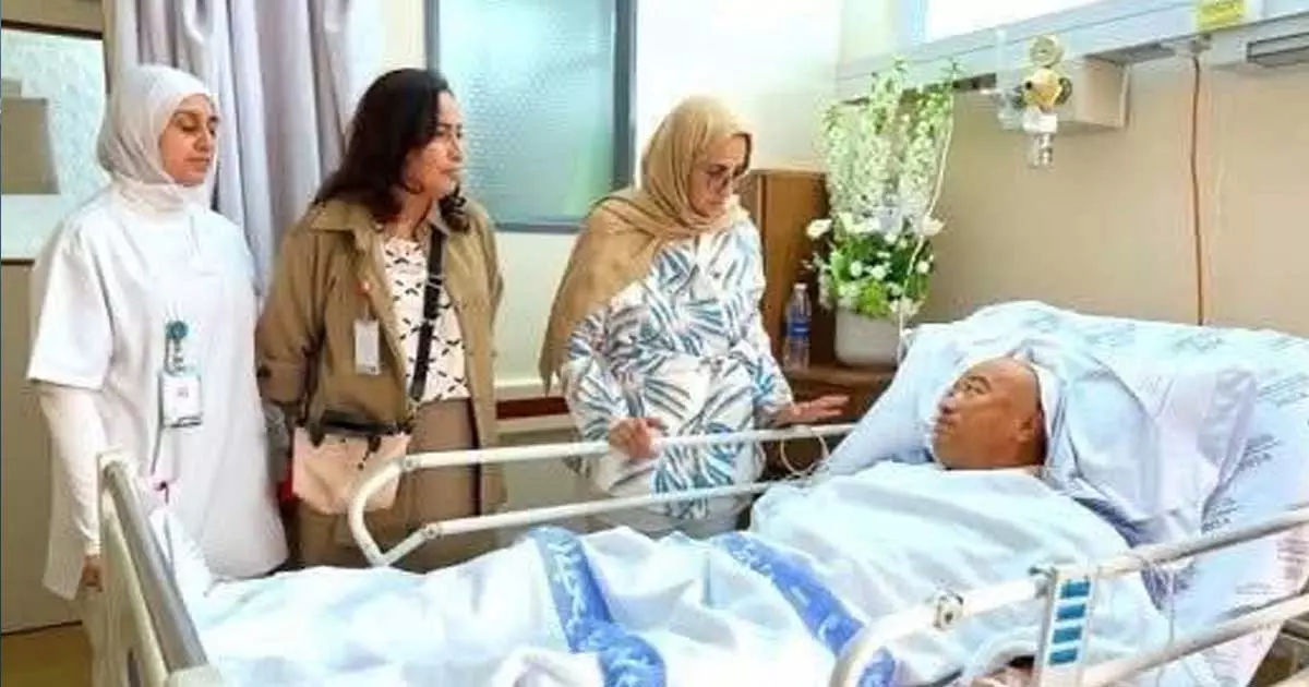 ഇറാന്റെ മിസൈൽ ആക്രമണം; പരിക്കേറ്റവരെ സന്ദർശിച്ച് ബഹ്റൈൻ ആരോഗ്യ മന്ത്രി ഇറാന്റെ മിസൈൽ ആക്രമണം; പരിക്കേറ്റവരെ സന്ദർശിച്ച് ബഹ്റൈൻ ആരോഗ്യ മന്ത്രി