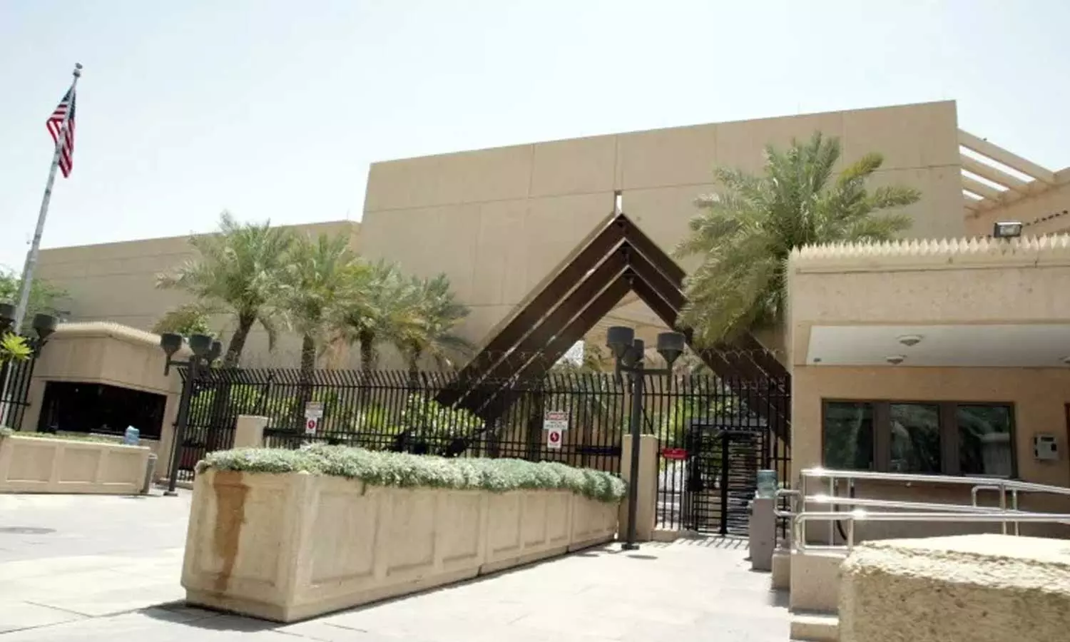 Saudi Arabia strongly condemns Irans attack on US embassy in Riyadh