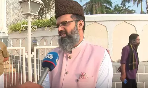 ഇത് കാരുണ്യ മാസം, കേരളത്തിന്റെ മതസാഹോദര്യം വിദ്വേഷ പ്രചാരണങ്ങൾ കൊണ്ട് തകർക്കാനാവില്ല; പാളയം ഇമാം ഇത് കാരുണ്യ മാസം, കേരളത്തിന്റെ മതസാഹോദര്യം വിദ്വേഷ പ്രചാരണങ്ങൾ കൊണ്ട് തകർക്കാനാവില്ല; പാളയം ഇമാം