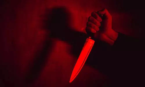 പാലക്കാട്ട് സിപിഎം ബ്രാഞ്ച് സെക്രട്ടറി ഉൾപ്പെടെ രണ്ട് പേരെ കുത്തി പരിക്കേൽപ്പിച്ചു പാലക്കാട്ട് സിപിഎം ബ്രാഞ്ച് സെക്രട്ടറി ഉൾപ്പെടെ രണ്ട് പേരെ കുത്തി പരിക്കേൽപ്പിച്ചു