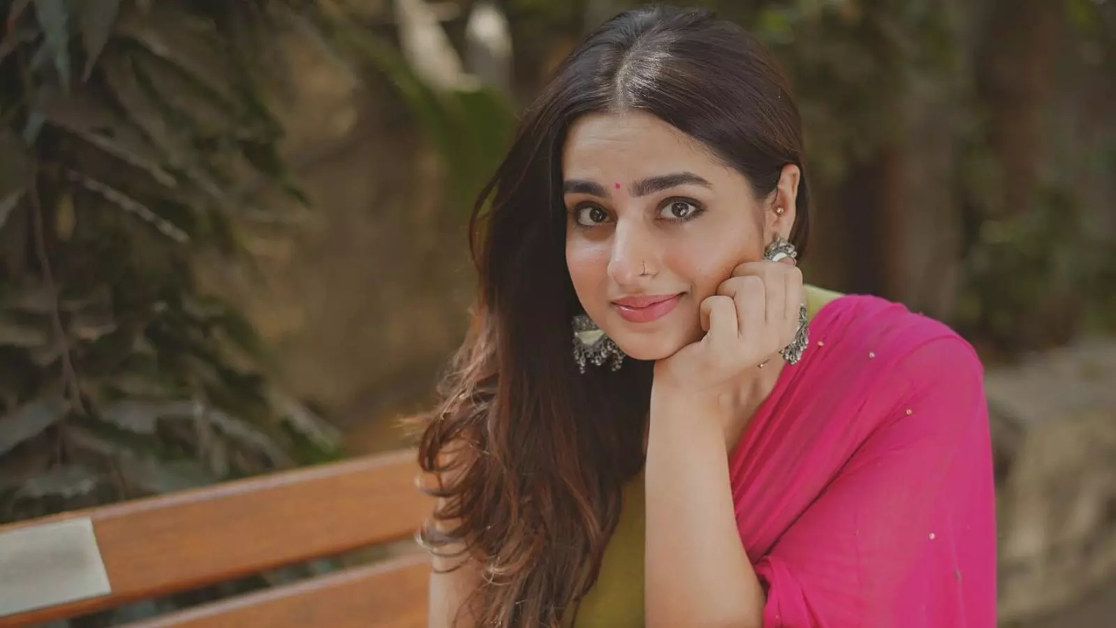 സോഷ്യൽമീഡിയയിലൂടെ ദിവസവും ബലാത്സംഗ ഭീഷണിയും വധഭീഷണിയും,ഭയം തോന്നുന്നു; വെളിപ്പെടുത്തലുമായി ആയിഷ ഖാൻ സോഷ്യൽമീഡിയയിലൂടെ ദിവസവും ബലാത്സംഗ ഭീഷണിയും വധഭീഷണിയും,ഭയം തോന്നുന്നു; വെളിപ്പെടുത്തലുമായി ആയിഷ ഖാൻ