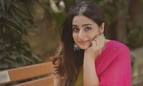 സോഷ്യൽമീഡിയയിലൂടെ ദിവസവും ബലാത്സംഗ ഭീഷണിയും വധഭീഷണിയും,ഭയം തോന്നുന്നു; വെളിപ്പെടുത്തലുമായി ആയിഷ ഖാൻ സോഷ്യൽമീഡിയയിലൂടെ ദിവസവും ബലാത്സംഗ ഭീഷണിയും വധഭീഷണിയും,ഭയം തോന്നുന്നു; വെളിപ്പെടുത്തലുമായി ആയിഷ ഖാൻ