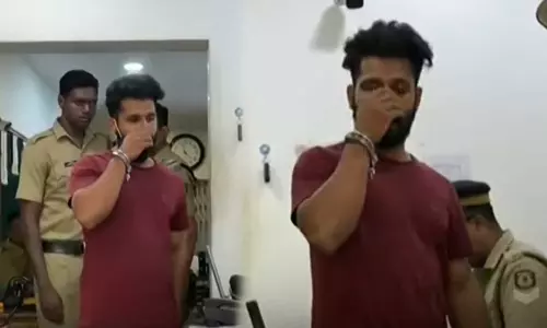 വിവാഹ വാഗ്ദാനം നൽകി ഫിറ്റ്നസ് സെന്ററില് വെച്ച് പീഡിപ്പിച്ചു; ജിം ട്രെയിനർ അറസ്റ്റിൽ വിവാഹ വാഗ്ദാനം നൽകി ഫിറ്റ്നസ് സെന്ററില് വെച്ച് പീഡിപ്പിച്ചു; ജിം ട്രെയിനർ അറസ്റ്റിൽ