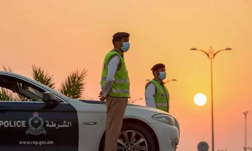 ഒമാനിൽ സംശയാസ്പദമായ ഡ്രോണുകൾ ശ്രദ്ധയിൽപ്പെട്ടാൽ ഉടൻ അറിയിക്കണം; മുന്നറിയിപ്പുമായി ആർഒപി ഒമാനിൽ സംശയാസ്പദമായ ഡ്രോണുകൾ ശ്രദ്ധയിൽപ്പെട്ടാൽ ഉടൻ അറിയിക്കണം; മുന്നറിയിപ്പുമായി ആർഒപി