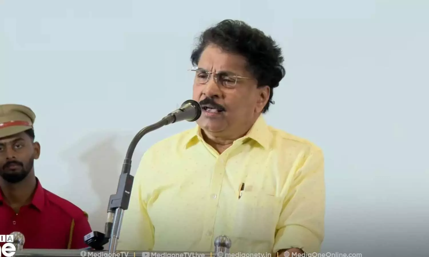 ഭരണ സ്വാധീനം ഉപയോഗിച്ച് സിപിഎം തോന്നിവാസം നടത്തുന്നു, ക്രൂരമായി ആക്രമിക്കപ്പെട്ടവര് പാര്ട്ടിയിലുണ്ട്; വിമത കണ്വെന്ഷനില് പി.കെ ശശി ഭരണ സ്വാധീനം ഉപയോഗിച്ച് സിപിഎം തോന്നിവാസം നടത്തുന്നു, ക്രൂരമായി ആക്രമിക്കപ്പെട്ടവര് പാര്ട്ടിയിലുണ്ട്; വിമത കണ്വെന്ഷനില് പി.കെ ശശി