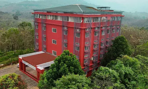 കാന്തപുരത്തെ ഒപ്പം നിർത്താൻ സർക്കാർ; മർകസ് യുനാനി മെഡിക്കൽ കോളജിന് എയ്ഡഡ് പദവി നൽകാൻ തീരുമാനം കാന്തപുരത്തെ ഒപ്പം നിർത്താൻ സർക്കാർ; മർകസ് യുനാനി മെഡിക്കൽ കോളജിന് എയ്ഡഡ് പദവി നൽകാൻ തീരുമാനം