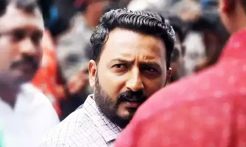 പ്രായപൂര്‍ത്തിയാകാത്ത ഒരാളെ ഉള്‍പ്പെടെ 10ഓളം പേരെ പീഡിപ്പിച്ചു; രാഹുല്‍ മാങ്കൂട്ടത്തിലിനെതിരെ അതിജീവിത സുപ്രിംകോടതിയില്‍