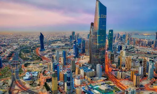 സോഷ്യൽ മീഡിയയിൽ പ്രകോപനപരമായ യുദ്ധവാർത്തകൾ പങ്കുവെക്കരുത്: കർശന മുന്നറിയിപ്പുമായി കുവൈത്ത്