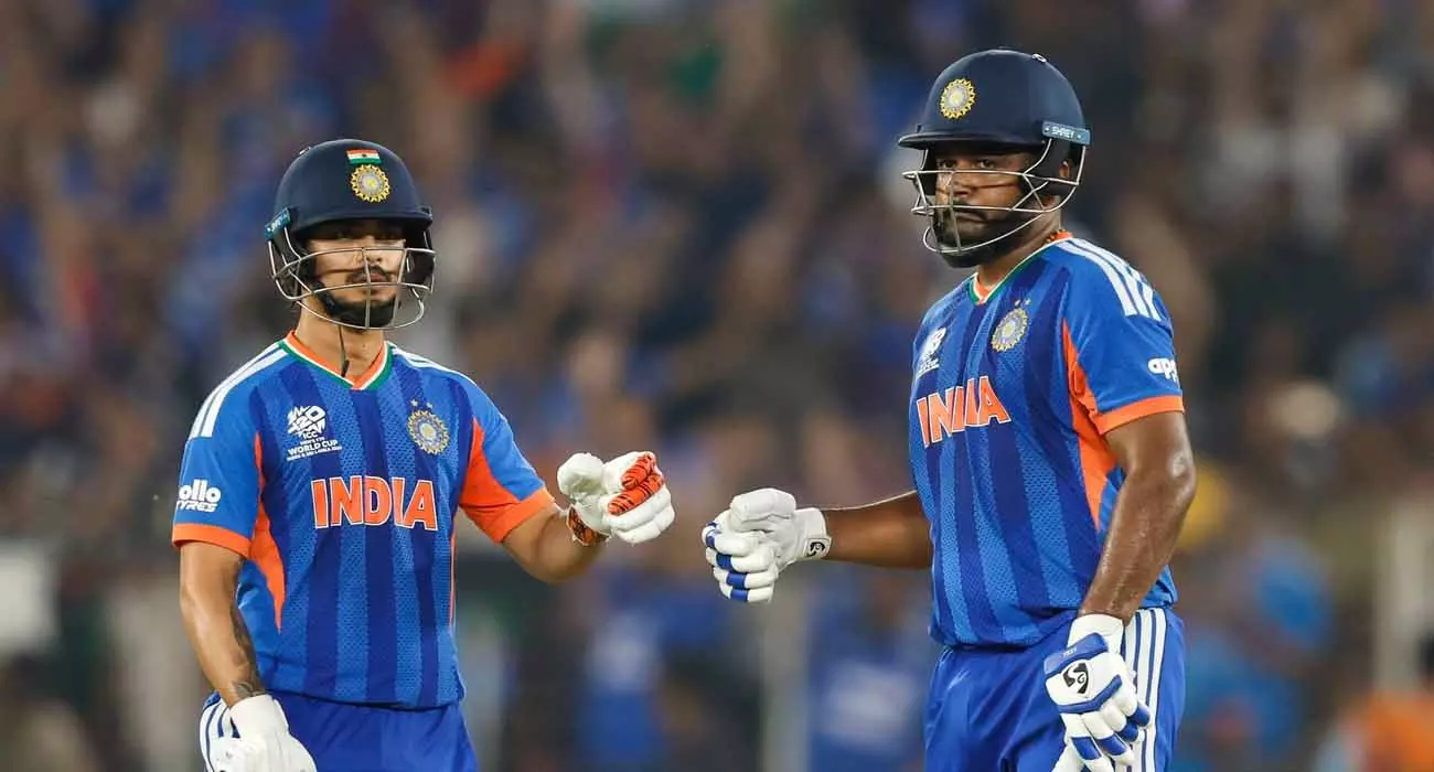 അടി, അടിയോടടി; ടി20 ലോകകപ്പ് ഫൈനലിൽ കിവീസിനെതിരെ 255 റൺസ് പടുത്തുയർത്തി ഇന്ത്യ അടി, അടിയോടടി; ടി20 ലോകകപ്പ് ഫൈനലിൽ കിവീസിനെതിരെ 255 റൺസ് പടുത്തുയർത്തി ഇന്ത്യ