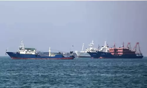 പേര്‍ഷ്യന്‍ തീരത്ത് കുടുങ്ങിക്കിടക്കുന്ന ഇന്ത്യൻ കപ്പലുകൾ തിരികെയെത്തിക്കാൻ ശ്രമമാരംഭിച്ചു