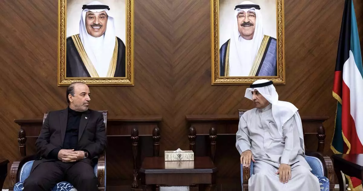 കുവൈത്തിനെതിരായ ആക്രമണം; ഇറാൻ അംബാസഡറെ വീണ്ടും വിളിച്ചുവരുത്തി വിദേശകാര്യ മന്ത്രാലയം കുവൈത്തിനെതിരായ ആക്രമണം; ഇറാൻ അംബാസഡറെ വീണ്ടും വിളിച്ചുവരുത്തി വിദേശകാര്യ മന്ത്രാലയം