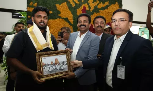 ലോകകപ്പിലെ ഹീറോയായ സഞ്ജുവിന് രാജകീയ വരവേൽപ്പൊരുക്കി തലസ്ഥാന ന​ഗരി