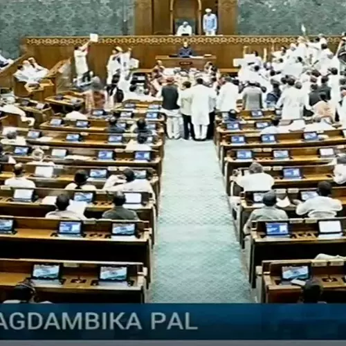 പശ്ചിമേഷ്യൻ സംഘർഷം; രാജ്യസഭയിൽ വിദേശകാര്യ മന്ത്രിയുടെ പ്രസ്താവന; ഇരുസഭകളിലും ബഹളം