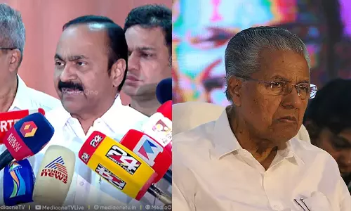 ഉമ്മന്‍ചാണ്ടിയുടെ കാലത്ത് ഗണേഷിന്റെ രാജി പിണറായി ആവശ്യപ്പെട്ടു, ഇപ്പോള്‍ പൂഴ്ത്തിവെക്കാന്‍ ശ്രമിക്കുന്നു, മുഖ്യമന്ത്രിക്ക് ഇരട്ടത്താപ്പ്: പ്രതിപക്ഷ നേതാവ്
