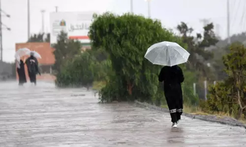 സൗദിയിൽ ഞായറാഴ്ച വരെ ഇടിമിന്നലോടുകൂടിയ മഴക്ക് സാധ്യത