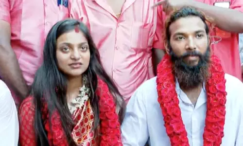 കേരളത്തിൽ മൊണാലിസക്ക് മനം പോലെ മാംഗല്യം