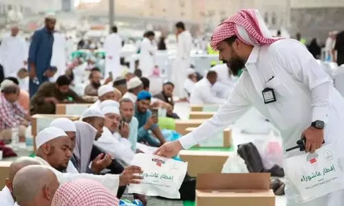 റമദാൻ ആദ്യ 20 ദിവസം;ഇരുഹറമുകളിൽ വിതരണം ചെയ്തത് 1.4 കോടി ഇഫ്താർ കിറ്റുകൾ