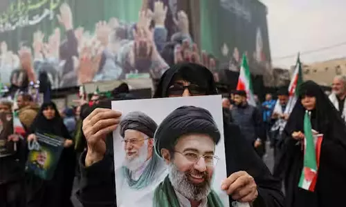 ഇറാനിലെ ഭരണനേതൃത്വം ഇപ്പോഴും ശക്തം, സമീപ ഭാവിയിലൊന്നും തകരില്ല: യുഎസ് ഇന്റലിജൻസ് റിപ്പോർട്ട്