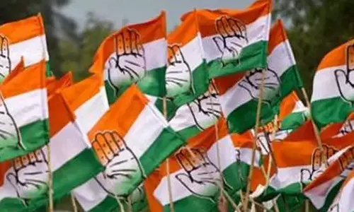 പിണറായി ഭക്തന് സീറ്റ് നല്‍കരുത്: കൊല്ലത്ത് കോണ്‍ഗ്രസില്‍ കലഹം