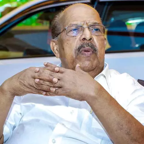 ചുവന്ന കൊടി പിടിച്ചാൽ കമ്മ്യൂണിസ്റ്റ് ആകില്ല- ജി.സുധാകരൻ