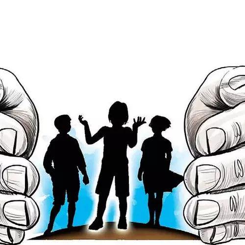 ഗുജറാത്തിൽ രണ്ടര ലക്ഷം കുട്ടികൾക്ക് പോഷകാഹാരക്കുറവ്; ഞെട്ടിക്കുന്ന കണക്ക് പുറത്ത്