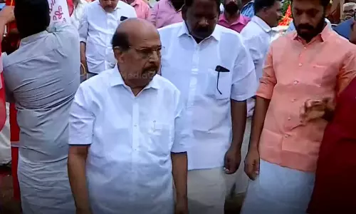 സിപിഎം പ്രതിരോധത്തിനിടെ വോട്ടുറപ്പിക്കാന്‍ രണ്ടുംകല്‍പ്പിച്ച് ജി.സുധാകരന്‍; കെ.സി വേണുഗോപാല്‍ ഇന്ന്  കൂടിക്കാഴ്ച നടത്തിയേക്കും