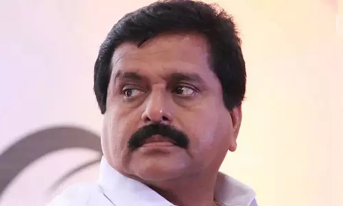 സുരക്ഷിത സീറ്റ് വേണം, കിട്ടിയില്ലെങ്കിൽ മറ്റ് വഴി നോക്കും;  ഭീഷണിയുമായി വി.എസ് ശിവകുമാർ