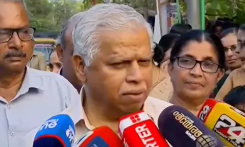 ഡൽഹിയിൽ പോയി പിണങ്ങിപ്പിരിഞ്ഞ കൂട്ടത്തിലെ ഒരാൾ ഇന്ന് പൊട്ടിക്കരയാൻ തുടങ്ങി: കെ.സുധാകരനെ പരിഹസിച്ച് എം.വി ജയരാജൻ