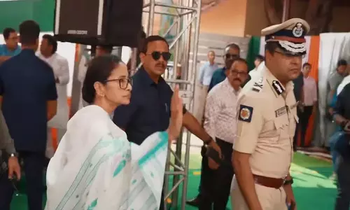 തെരഞ്ഞെടുപ്പ്  പ്രഖ്യാപിച്ചതിന് പിന്നാലെ പശ്ചിമ ബംഗാളി​ലെ ഉന്നത ഉദ്യോഗസ്ഥ പദവികളിൽ അഴിച്ചുപണിയുമായി തെരഞ്ഞെടുപ്പ് കമീഷൻ