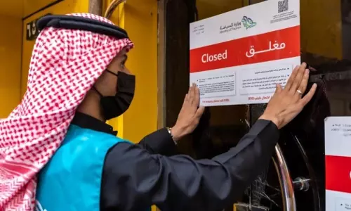 33 hospitality Facilities in Saudi closed for not registering and updating employee data