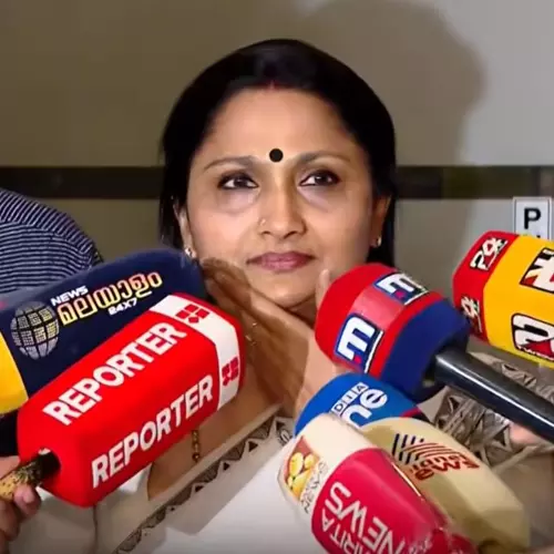 പാർട്ടി പറഞ്ഞതു കൊണ്ടാണ് മുന്നൊരുക്കങ്ങൾ നടത്തിയത്, പോസ്റ്റർ അടിച്ചത്; ദീപ്തി മേരി വര്‍ഗീസ്