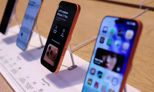 ഐ ഫോൺ ആരാധകരേ ഇതിലേ...; 30,000 രൂപയുടെ ഡിസ്‌ക്കൗണ്ട് പ്രഖ്യാപിച്ച് ഇ-കൊമേഴ്‌സ് സൈറ്റുകൾ