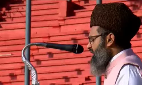 ലോകം ഇന്നൊരു യുദ്ധമുഖത്താണ്, പരസ്പരം വിട്ടുവീഴ്ചകൾ ചെയ്തിട്ട് ആണെങ്കിലും സമാധാനം പുലരട്ടെ: പാളയം ഇമാം ഡോ. വി. പി ഷുഹൈബ് മൗലവി