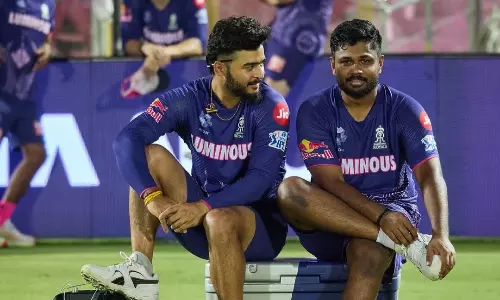 രോഹിതും കോഹ്‌ലിയും പോലെ സഞ്ജു ഭായിയേയും പകരം വെക്കാനാകില്ല - സഞ്ജുവിനെ പ്രശംസിച്ച് റിയാൻ പരാഗ്