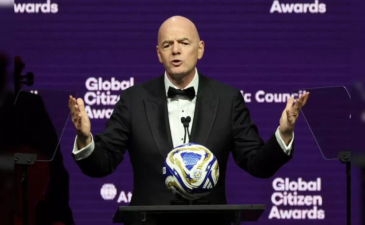 ഷെഡ്യൂൾ പ്രകാരമേ ലോകകപ്പ് നടക്കുകയുള്ളൂ; ഉറപ്പിച്ച് പറഞ്ഞ് ഫിഫ പ്രസിഡന്റ്; ഫലസ്തീന്റെ പരാതിക്കുമേൽ നടപടിയുണ്ടാകില്ല