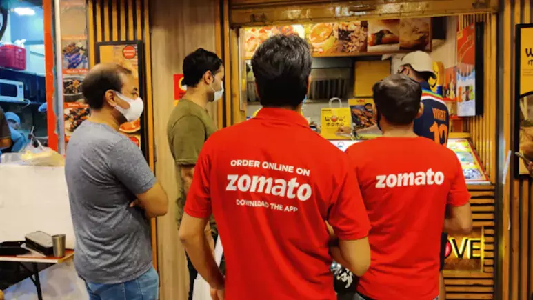 ഫുഡ് ഡെലിവറി ഫീസ് കുത്തനെ കൂട്ടി സൊമാറ്റോ; ഓർഡറിന് 14.90 രൂപ അധികം നൽകണം