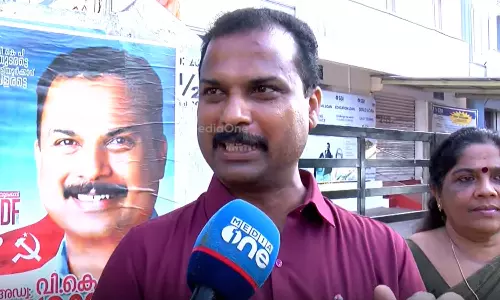 മണ്ഡലം ഉപേക്ഷിച്ച് പോയ ആളാണ് കെ. മുരളീധരൻ, എൽഡിഎഫ് വേണ്ടിവന്നു വികസനം കൊണ്ടുവരാൻ: വി.കെ പ്രശാന്ത്