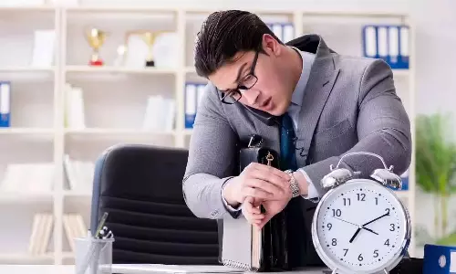 എപ്പോഴും തിരക്കാണോ?; സൂക്ഷിക്കുക, നിങ്ങളുടെ ശരീരം നൽകുന്നത് വലിയ വില