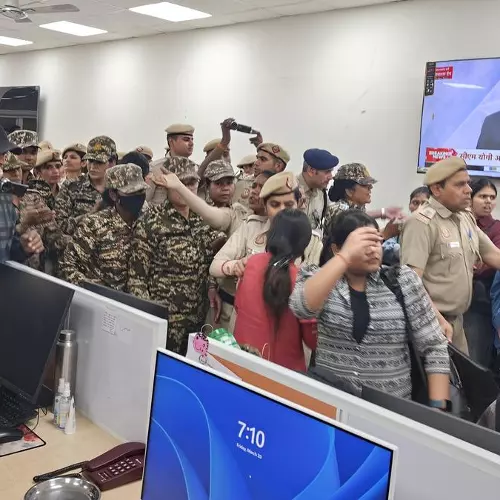 യുഎൻഐ വാര്‍ത്താ ഏജന്‍സിയുടെ ഓഫീസ് ബലമായി ഒഴിപ്പിച്ചു