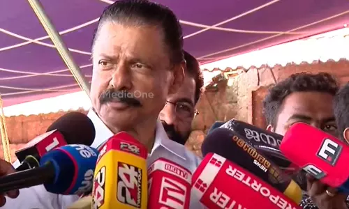 പ്രതീക്ഷിച്ചത് കിട്ടാത്തത് കൊണ്ടാവാം കാരാട്ട് റസാഖ്‌ ലീഗിലേക്ക് തിരിച്ചു പോയത്; ഇടതുസർക്കാർ മൂന്നാം ടേമിലേക്ക് നീങ്ങുകയാണെന്ന് എം.വി ഗോവിന്ദൻ