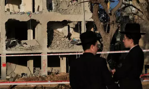 ഇസ്രായേലിൽ അതീവ ജാഗ്രത; മധ്യ-ഉത്തര മേഖലകളിൽ സൈറണുകള്‍ മുഴങ്ങുന്നു