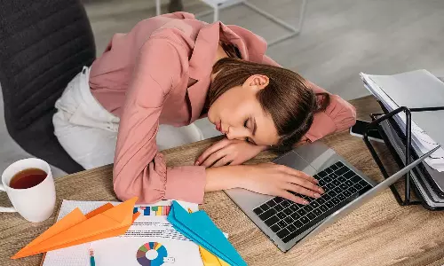 വിശ്രമിച്ചിട്ടും മാറാത്ത ക്ഷീണം? കാരണം ഇതാകാം...