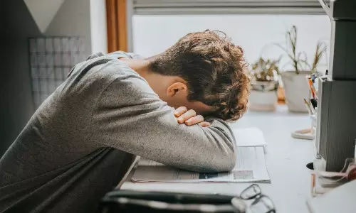 ക്ഷീണം മുതൽ കാഴ്ചമങ്ങൽ വരെ; ശരീരം നൽകുന്ന ഈ സൂചനകൾ നിസാരമാക്കരുത്