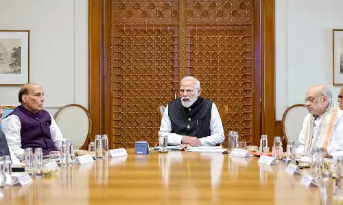 ഊർജ പ്രതിസന്ധി: പ്രധാനമന്ത്രിയുടെ അധ്യക്ഷതയിൽ ഉന്നതതല യോഗം ചേർന്നു ഊർജ പ്രതിസന്ധി: പ്രധാനമന്ത്രിയുടെ അധ്യക്ഷതയിൽ ഉന്നതതല യോഗം ചേർന്നു