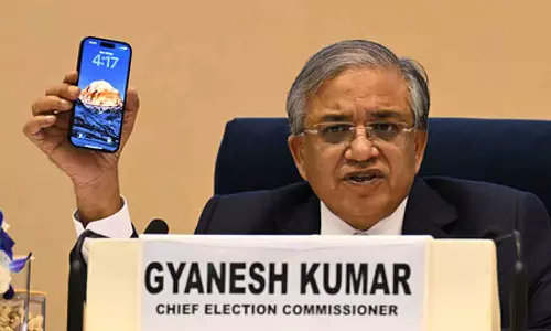 സർക്കാരിന്റെ കയ്യിലെ കളിപ്പാവ; മുഖ്യതെരഞ്ഞെടുപ്പ് കമ്മീഷണർക്കെതിരെ ഏഴ് ആരോപണങ്ങളുമായി പ്രതിപക്ഷം സർക്കാരിന്റെ കയ്യിലെ കളിപ്പാവ; മുഖ്യതെരഞ്ഞെടുപ്പ് കമ്മീഷണർക്കെതിരെ ഏഴ് ആരോപണങ്ങളുമായി പ്രതിപക്ഷം