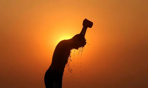 കേരളത്തിൽ ചൂട് കടുക്കുന്നു: 12 ജില്ലകളിൽ യെല്ലോ അലർട്ട്