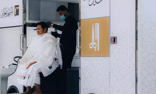 റമദാൻ; 4.8 ലക്ഷം തീർഥാടകർ സൗജന്യ മുടിമുറിക്കൽ സേവനം ഉപയോ​ഗിച്ചു