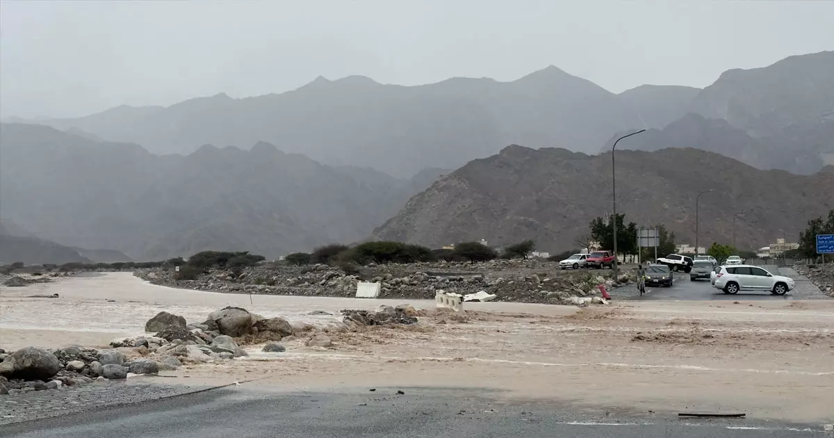 Oman’s FSA warns no insurance cover for vehicles crossing flooded wadis against safety rules