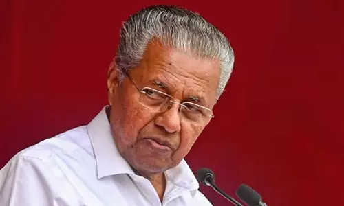 സിഎമ്മേ ഒരു ചോദ്യം?; വീട്ടിൽ പോയി ചോദിച്ചാൽ മതിയെന്ന് മുഖ്യമന്ത്രിയുടെ മറുപടി