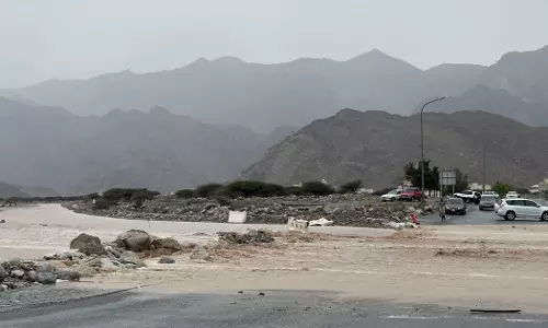 Oman’s FSA warns no insurance cover for vehicles crossing flooded wadis against safety rules